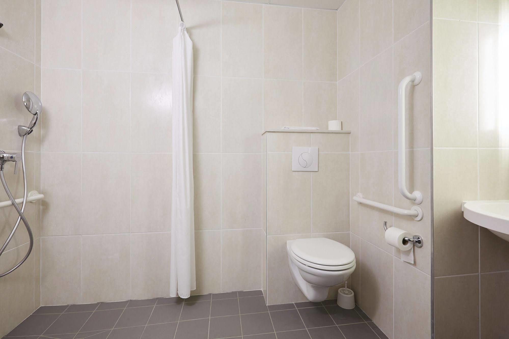 B&B Hotel Saint Malo Sud Bagian luar foto